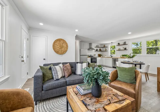 Photo 1 of Single family home for sale at 3133 Greggwood Dr, Nashville, TN 37207 | MLS# 3542816 | Listing updated on 2026-10-07