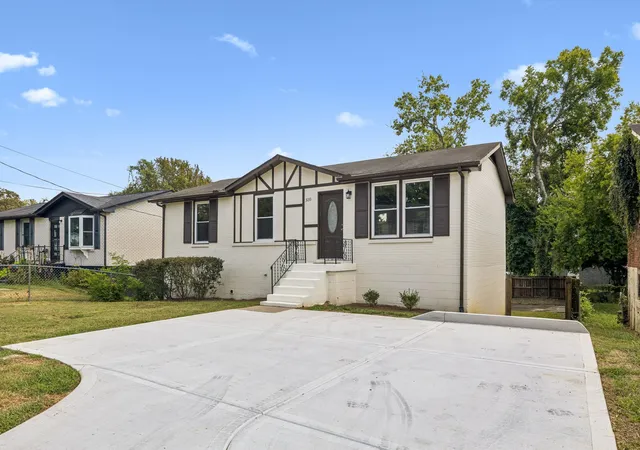 Photo 1 of Single family home for sale at 3133 Greggwood Dr, Nashville, TN 37207 | MLS# 3542816 | Listing updated on 2026-09-17