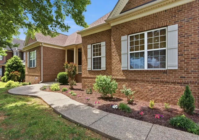 Photo 2 of Single family home for sale at 2083 Autumn Ridge Way, Spring Hill, TN 37174 | MLS# 3545791 | Listing updated on 2026-09-21