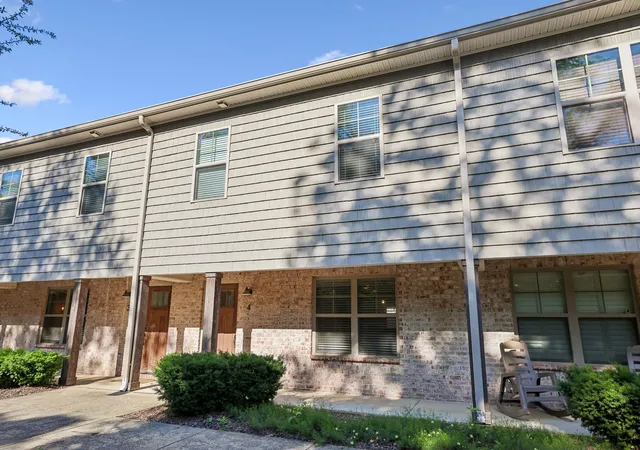 Photo 1 of Townhouse for sale at 2506 E Main St #A4, Murfreesboro, TN 37127 | MLS# 3544925 | Listing updated on 2026-09-23