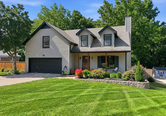 Photo 1 of Single family home for sale at 1348 Marymont Dr, Murfreesboro, TN 37129 | MLS# 3543111 | Listing updated on 2026-09-07
