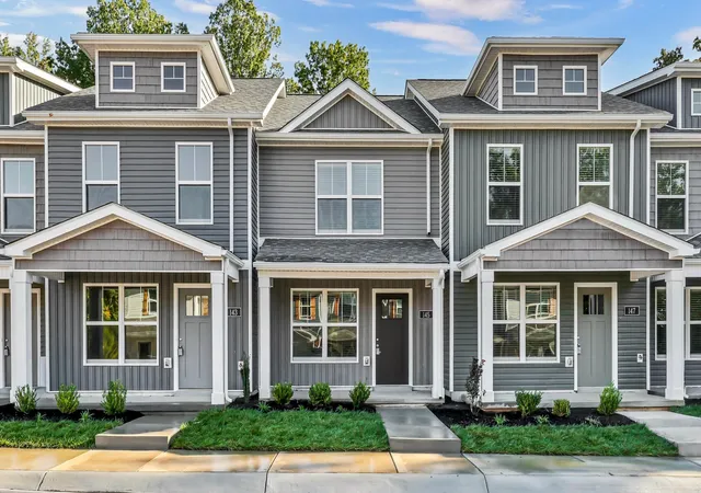 Photo 3 of Townhouse for sale at 145 Quarry Point Dr, Clarksville, TN 37043 | MLS# 3531071 | Listing updated on 2026-09-02