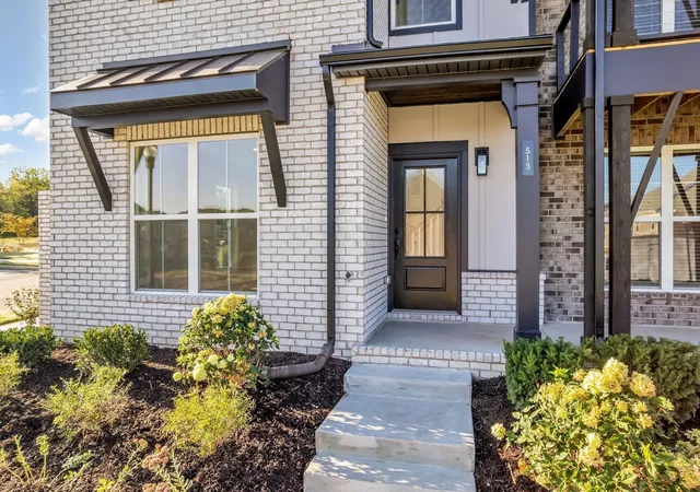 Photo 4 of Townhouse for sale at 602 Granbury Pvt Dr, Hendersonville, TN 37075 | MLS# 3531077 | Listing updated on 2026-09-02