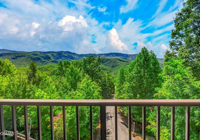 Photo 3 of Single family home for sale at 4320 Firefly View Way, Gatlinburg, TN 37738 | MLS# 3531088 | Listing updated on 2026-09-30
