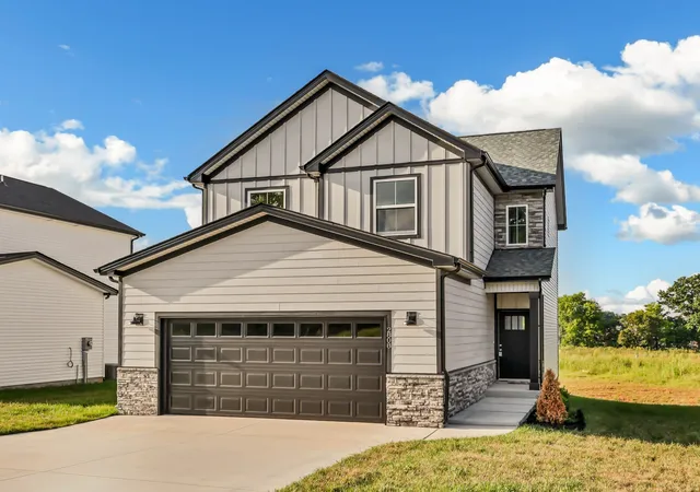 Photo 1 of Single family home for sale at 2808 Brewster Dr, Clarksville, TN 37042 | MLS# 3531091 | Listing updated on 2026-09-02