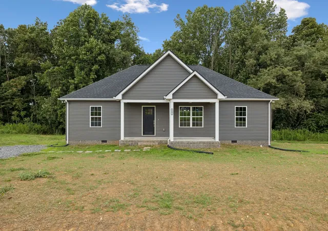 Photo 1 of Single family home for sale at 71 Iris Way, Lafayette, TN 37083 | MLS# 3531105 | Listing updated on 2026-09-02