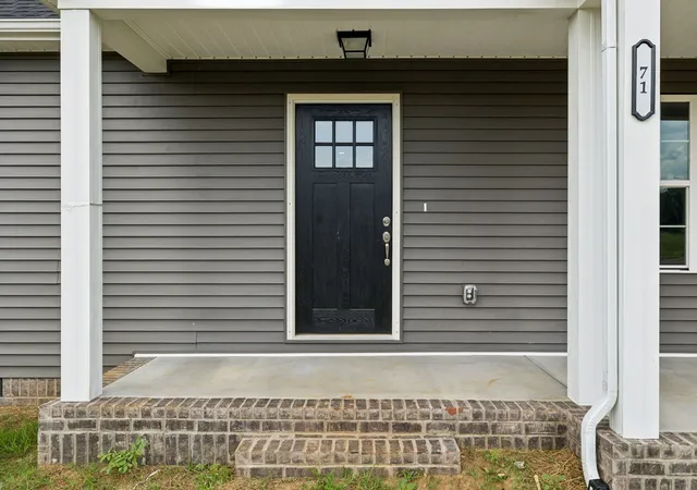 Photo 3 of Single family home for sale at 71 Iris Way, Lafayette, TN 37083 | MLS# 3531105 | Listing updated on 2026-09-02