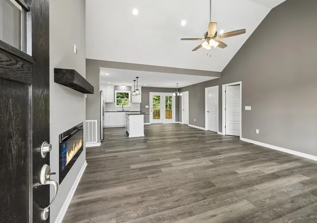 Photo 4 of Single family home for sale at 71 Iris Way, Lafayette, TN 37083 | MLS# 3531105 | Listing updated on 2026-09-02