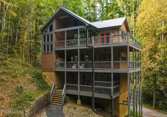 Photo 1 of Single family home for sale at 5175 Riversong Way, Sevierville, TN 37876 | MLS# 3531108 | Listing updated on 2026-09-24