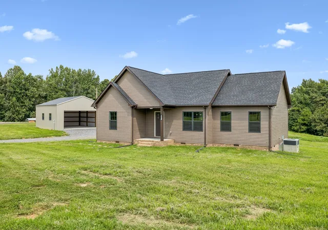 Photo 1 of Single family home for sale at 32 Iris Way, Lafayette, TN 37083 | MLS# 3531111 | Listing updated on 2026-09-02