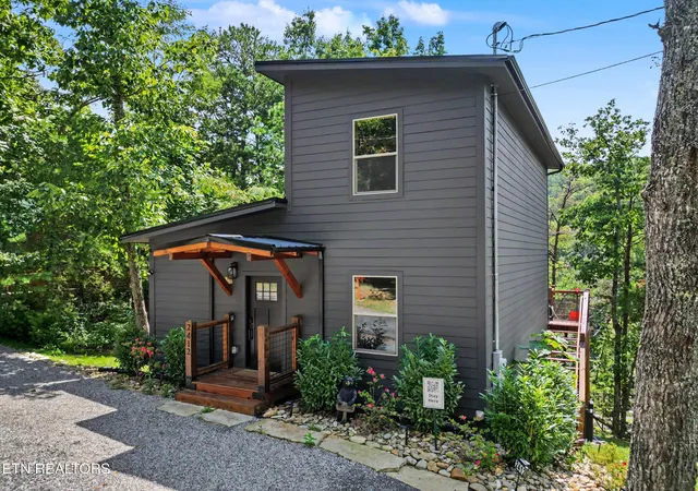 Photo 2 of Single family home for sale at 2412 Ridgehigh Pass, Sevierville, TN 37876 | MLS# 3544598 | Listing updated on 2026-10-11