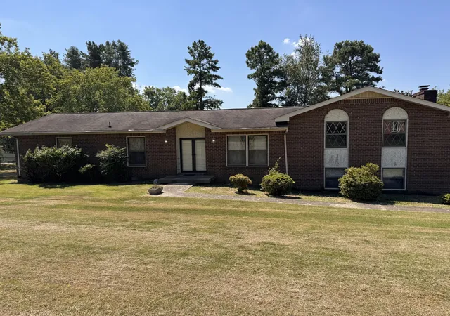 Photo 1 of Single family home for sale at 215 River Dr, Mount Juliet, TN 37122 | MLS# 3541047 | Listing updated on 2026-09-04
