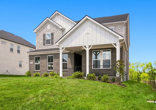 Photo 2 of Sale Pending at 978 Champions Cir, Mount Juliet, TN 37122 | MLS# 3531148 | Listing updated on 2026-09-05