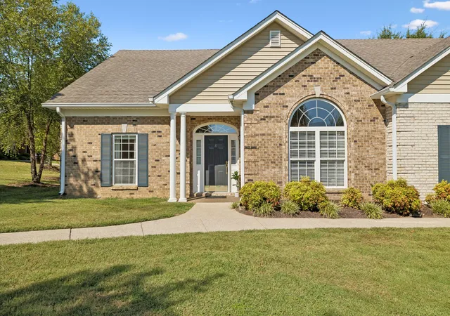 Photo 1 of Single family home for sale at 6 Donnell Ct, Lebanon, TN 37087 | MLS# 3545716 | Listing updated on 2026-09-14
