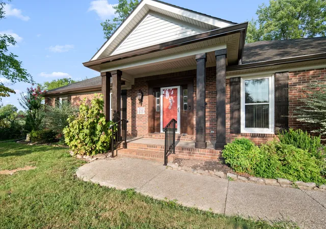 Photo 2 of Single family home for sale at 2814 Archer Ave, Murfreesboro, TN 37129 | MLS# 3596155 | Listing updated on 2026-09-18