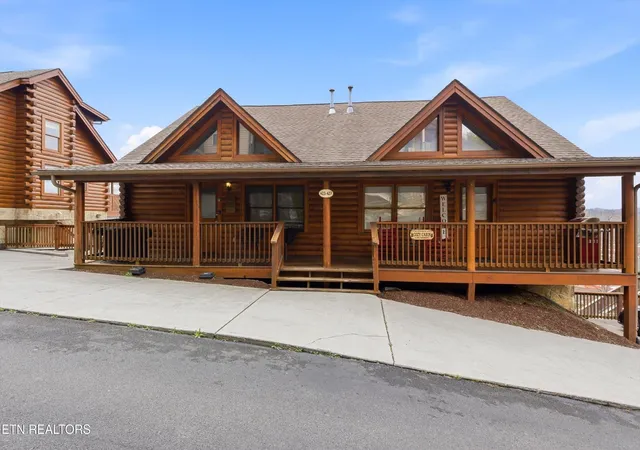 Photo 1 of Condo for sale at 423 Big Bear Way, Pigeon Forge, TN 37863 | MLS# 3536016 | Listing updated on 2026-10-09