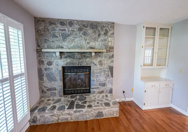 Photo 3 of Single family home for sale at 131 Stonehouse Dr, Gallatin, TN 37066 | MLS# 3531308 | Listing updated on 2026-09-17