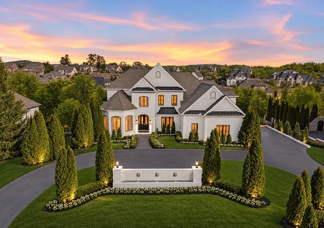 Photo 1 of Mansion for sale at 9572 Hampton Reserve Dr, Brentwood, TN 37027 | MLS# 3542046 | Listing updated on 2026-09-05