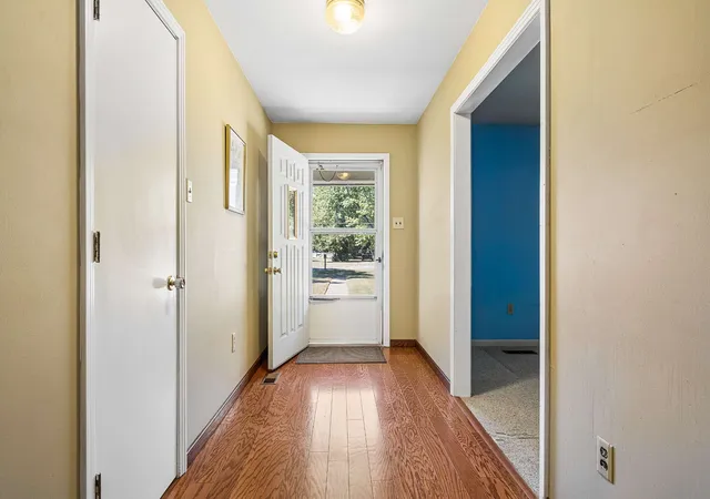 Photo 4 of Single family home for sale at 146 W Clearview Dr, Murfreesboro, TN 37128 | MLS# 3545742 | Listing updated on 2026-10-03