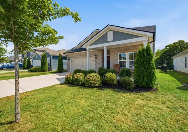 Photo 3 of Single family home for sale at 3825 Mathewson Way, Murfreesboro, TN 37128 | MLS# 3531518 | Listing updated on 2026-09-24