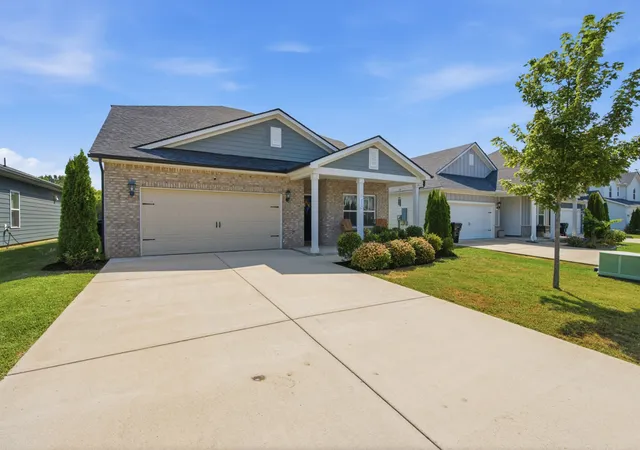 Photo 4 of Single family home for sale at 3825 Mathewson Way, Murfreesboro, TN 37128 | MLS# 3531518 | Listing updated on 2026-09-24