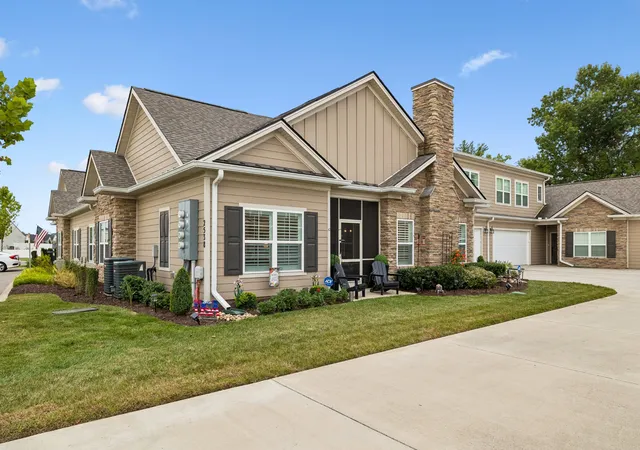 Photo 2 of Townhouse for sale at 2538 Stonecenter Ln, Murfreesboro, TN 37128 | MLS# 3531398 | Listing updated on 2026-09-26