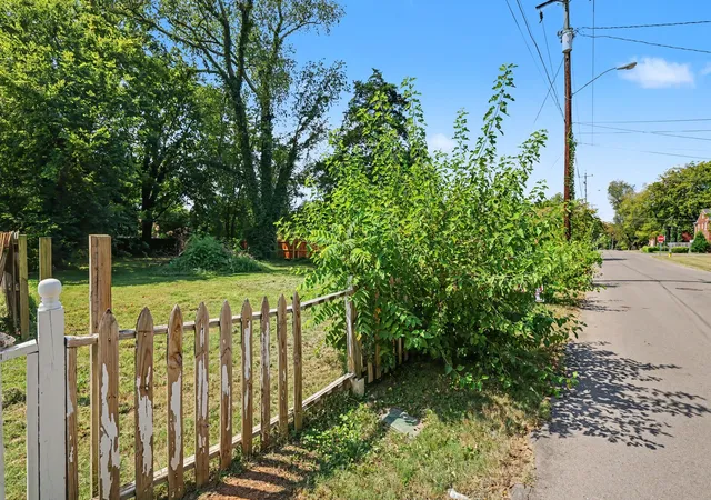 Photo 2 of Land for sale at 1004 E Vine St, Murfreesboro, TN 37130 | MLS# 3541929 | Listing updated on 2026-09-06