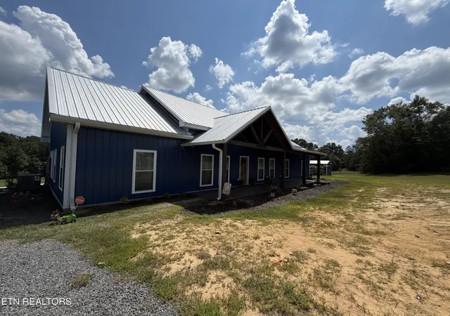 Photo 3 of Single family home for sale at 5146 Griffith Rd, Pikeville, TN 37367 | MLS# 3531286 | Listing updated on 2026-09-03