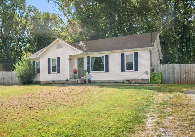 Photo 3 of Single family home for sale at 2446 Canterbury Chase, Murfreesboro, TN 37128 | MLS# 3531307 | Listing updated on 2026-09-12