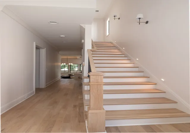 Photo 3 of Single family home for sale at 934 Crescent Hl Rd, Nashville, TN 37206 | MLS# 3546021 | Listing updated on 2026-10-09