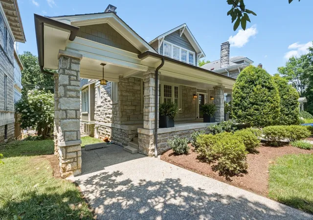 Photo 1 of Single family home for sale at 3816 Richland Ave, Nashville, TN 37205 | MLS# 3543691 | Listing updated on 2026-10-08