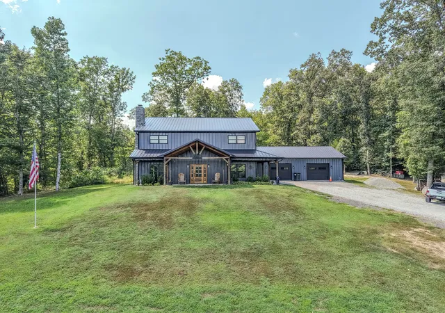 Photo 2 of Single family home for sale at 304 Salem Rd, Centerville, TN 37033 | MLS# 3531667 | Listing updated on 2026-09-04