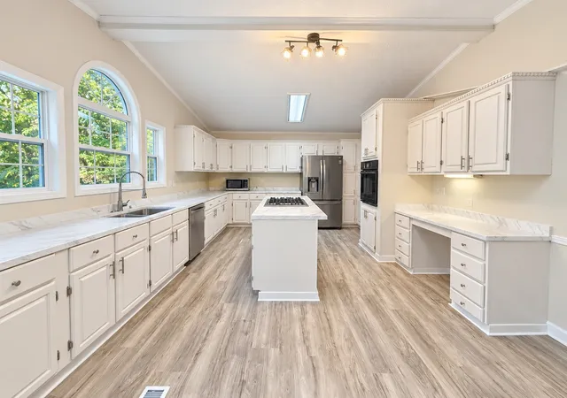 Photo 3 of Manufactured home for sale at 4008 Myra Ct, Coopertown, TN 37146 | MLS# 3610957 | Listing updated on 2026-10-02