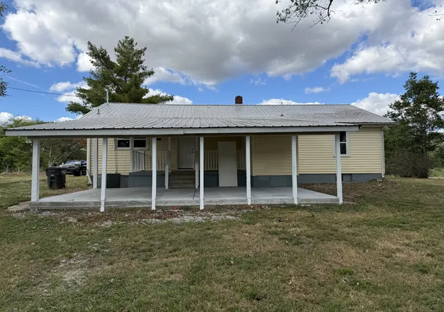 Photo 2 of Single family home for sale at 447 Pepper Hl Rd, Bell Buckle, TN 37020 | MLS# 3601387 | Listing updated on 2026-09-26