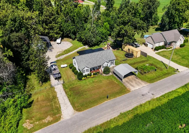 Photo 2 of Single family home for sale at 971 Sherrill Rd, Decherd, TN 37324 | MLS# 3531612 | Listing updated on 2026-09-22