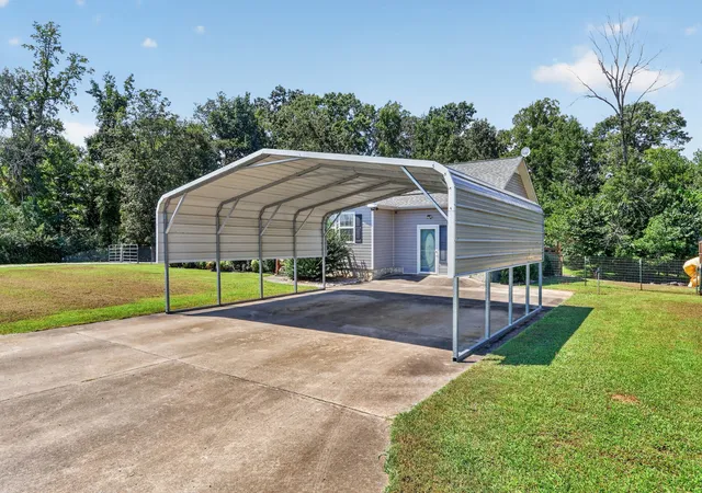 Photo 4 of Single family home for sale at 971 Sherrill Rd, Decherd, TN 37324 | MLS# 3531612 | Listing updated on 2026-09-22
