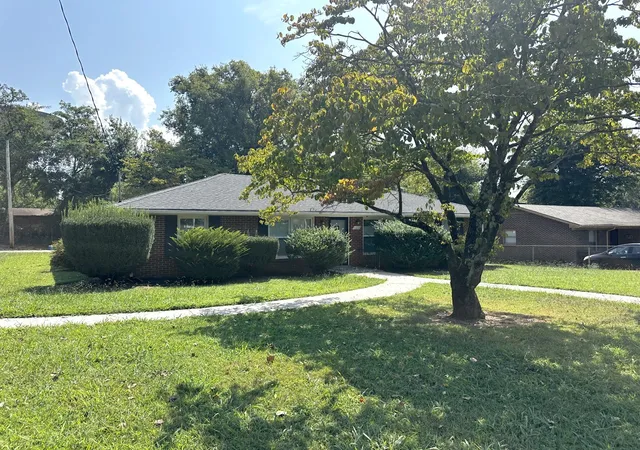 Photo 2 of Single family home for sale at 1132 White Blvd, Murfreesboro, TN 37129 | MLS# 3541557 | Listing updated on 2026-09-04