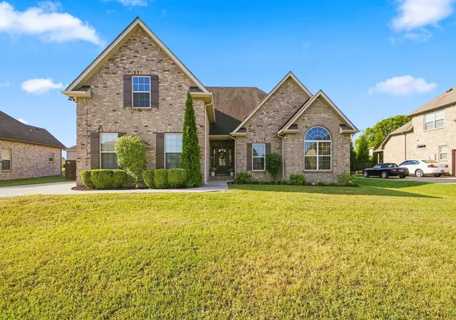 Photo 2 of Single family home for sale at 1734 Bear Paw Ln, Murfreesboro, TN 37130 | MLS# 3542061 | Listing updated on 2026-09-04