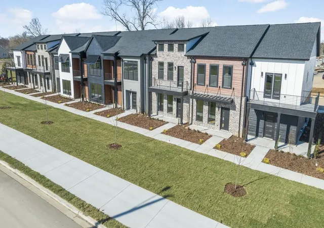 Photo 2 of Townhouse for sale at 1360 Rebecca Johns Dr, Murfreesboro, TN 37128 | MLS# 3531414 | Listing updated on 2026-09-03