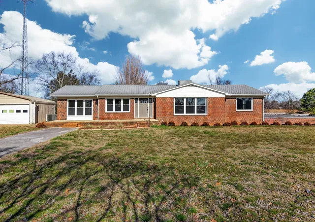 Photo 3 of House for sale at 8 Prospect Rd, Fayetteville, TN 37334 | MLS# 3531399 | Listing updated on 2026-09-02