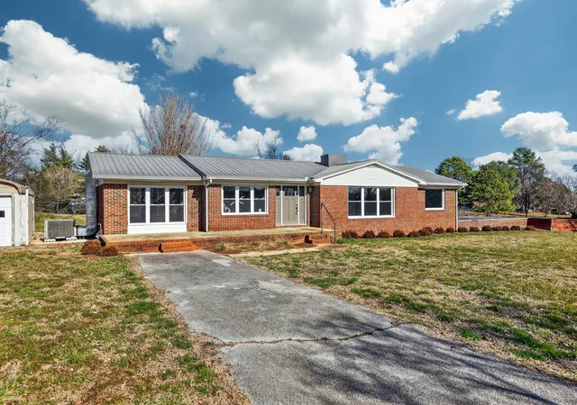 Photo 4 of House for sale at 8 Prospect Rd, Fayetteville, TN 37334 | MLS# 3531399 | Listing updated on 2026-09-02