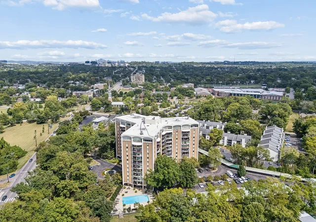 Condo for sale at 4215 Harding Pike #711, Nashville, TN 37205 | MLS# 3542824