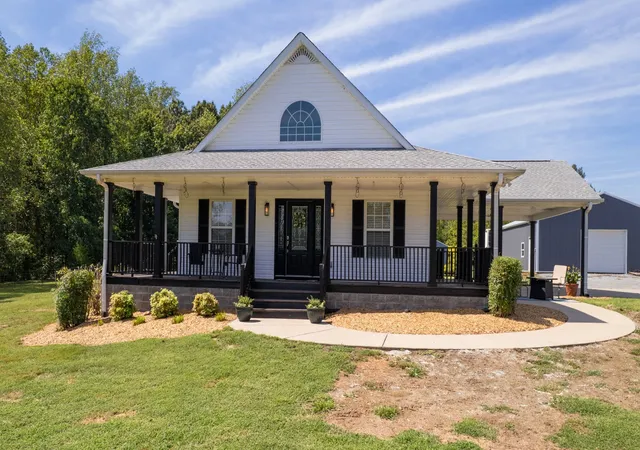 Photo 2 of Single family home for sale at 305 Maxwell Branch Rd, Cottontown, TN 37048 | MLS# 3545631 | Listing updated on 2026-10-05