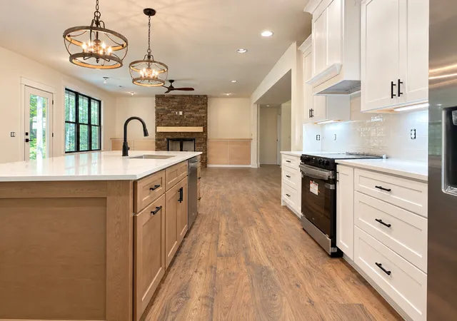 Photo 4 of Single family home for sale at 611 Buck Mountain Trl, Cookeville, TN 38506 | MLS# 3531462 | Listing updated on 2026-10-24