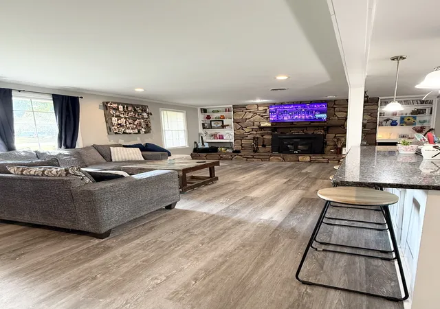Photo 4 of Single family home for sale at 121 Grandview Cir, Old Hickory, TN 37138 | MLS# 3546943 | Listing updated on 2026-09-26