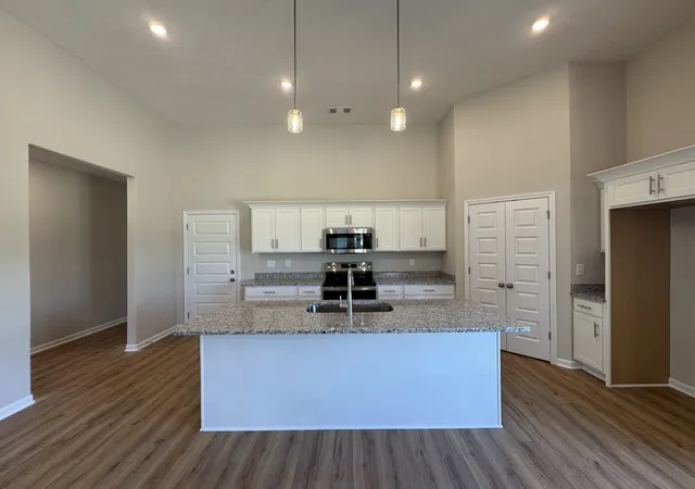 Photo 3 of Single family home for sale at 92 Laurel View St, Manchester, TN 37355 | MLS# 3531497 | Listing updated on 2026-09-12