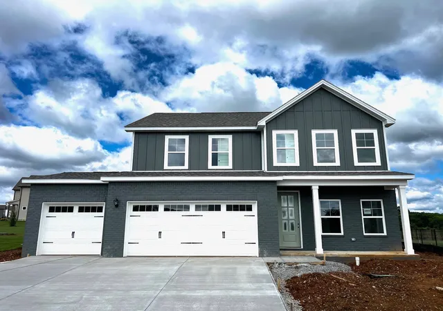 Photo 1 of Single family home for sale at 1032 Bluestem Rd, Columbia, TN 38401 | MLS# 3541497 | Listing updated on 2026-09-04