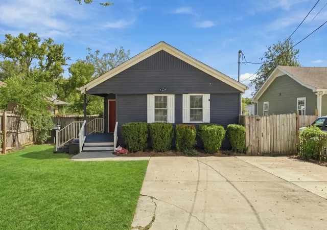 Photo 2 of Single family home for sale at 2624 Foster Ave, Nashville, TN 37210 | MLS# 3603122 | Listing updated on 2026-10-01