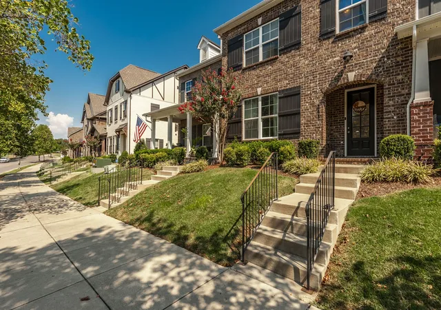 Photo 2 of Townhouse for sale at 241 Claremont Ct, Gallatin, TN 37066 | MLS# 3544808 | Listing updated on 2026-10-06