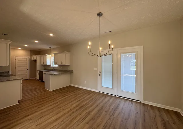 Photo 3 of Single family home for sale at 82 Laurel View St, Manchester, TN 37355 | MLS# 3531531 | Listing updated on 2026-09-23